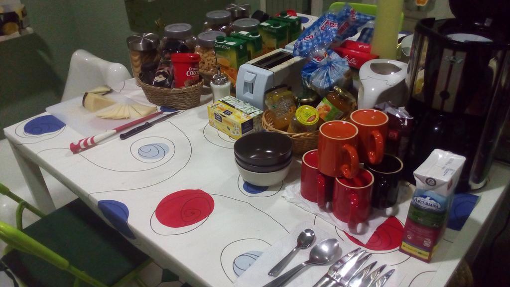 San Juan Hostel Madrid Ngoại thất bức ảnh