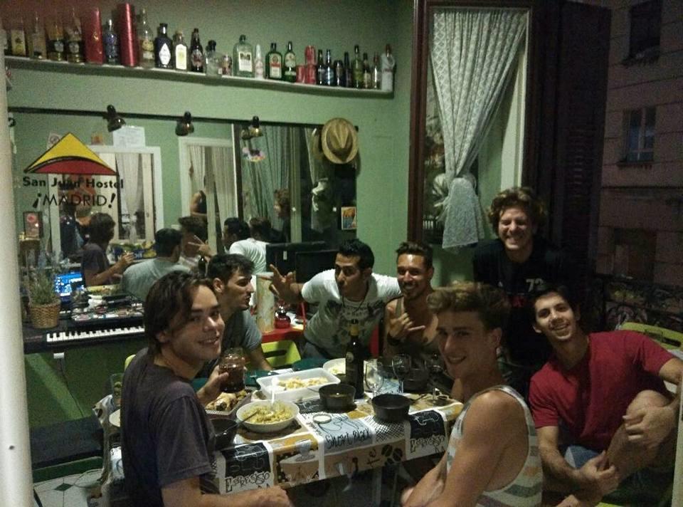 San Juan Hostel Madrid Ngoại thất bức ảnh